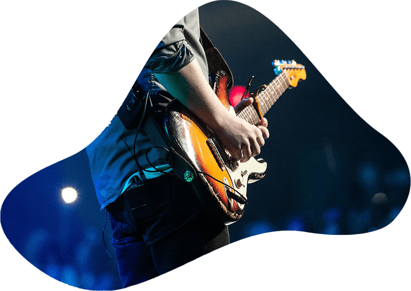 Guitariste en plein spectacle